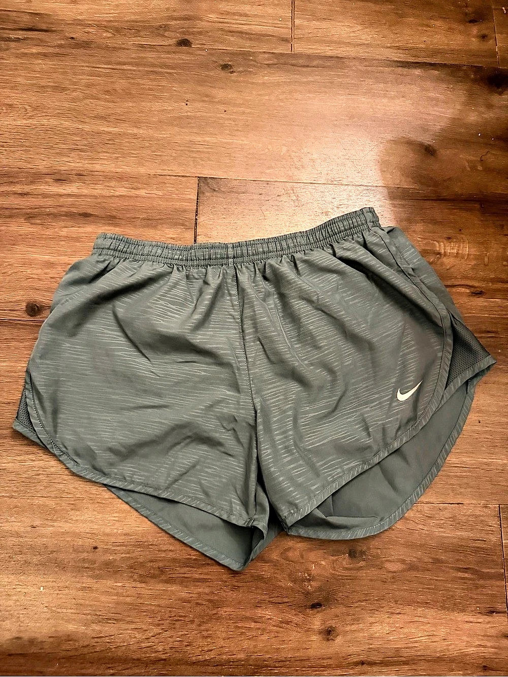 Nike Tempo Luxe Running Shorts in Green